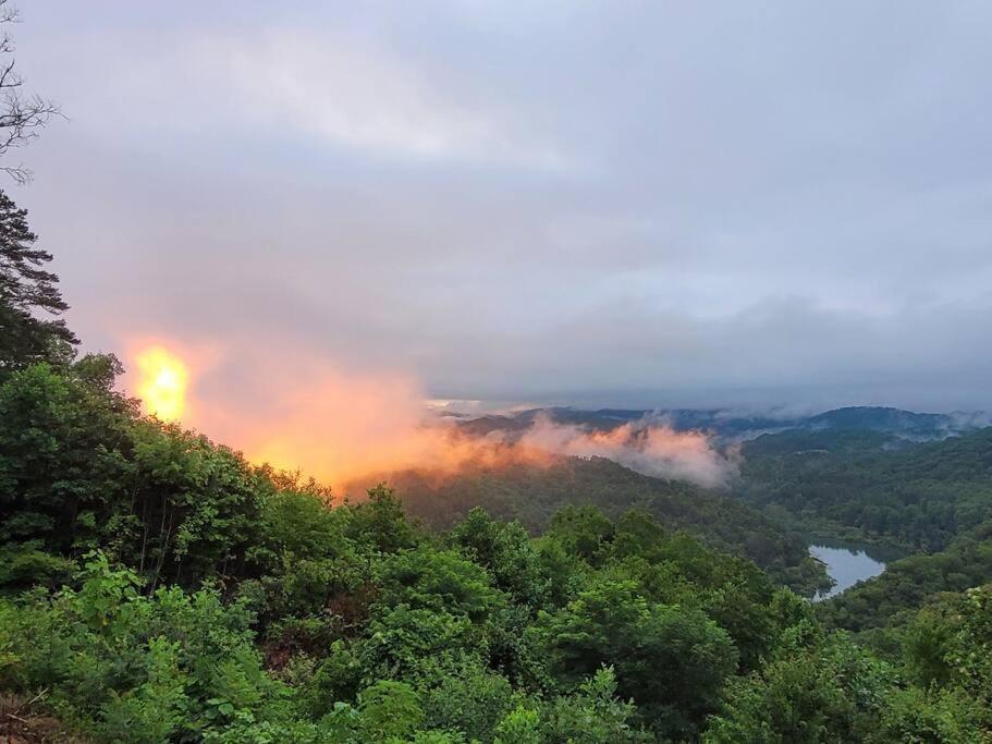 Stunning Mtn. Views! 4Br With All The Amenities! - Vista Vibes- Bryson City Exteriör bild