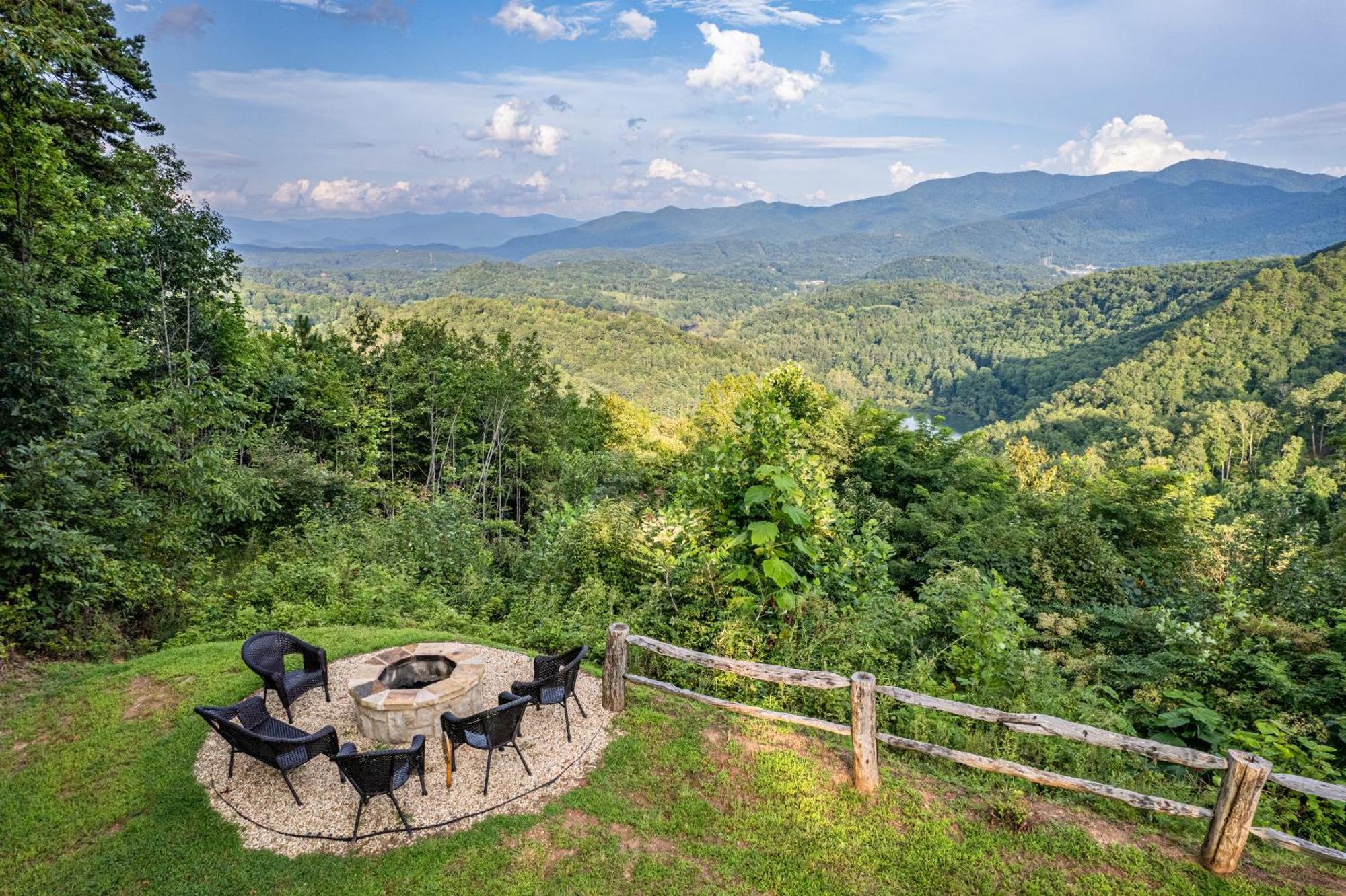 Stunning Mtn. Views! 4Br With All The Amenities! - Vista Vibes- Bryson City Exteriör bild